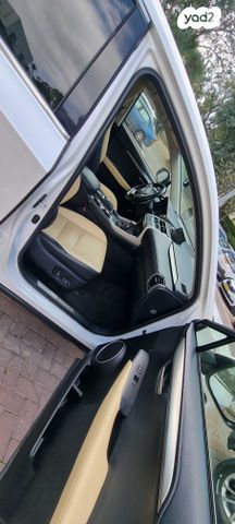 מודעת רכב לקסוס NX