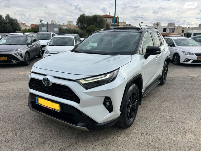 מודעת רכב טויוטה RAV4 2