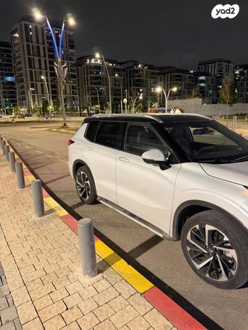 מיצובישי אאוטלנדר