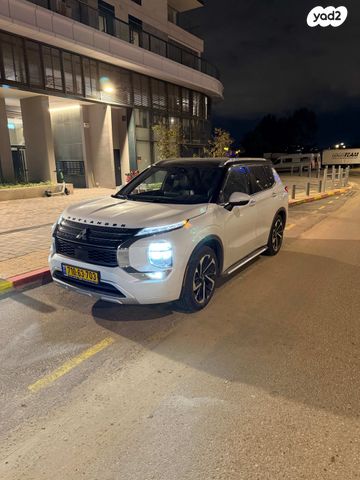 מיצובישי אאוטלנדר