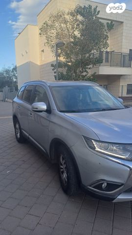 מיצובישי אאוטלנדר