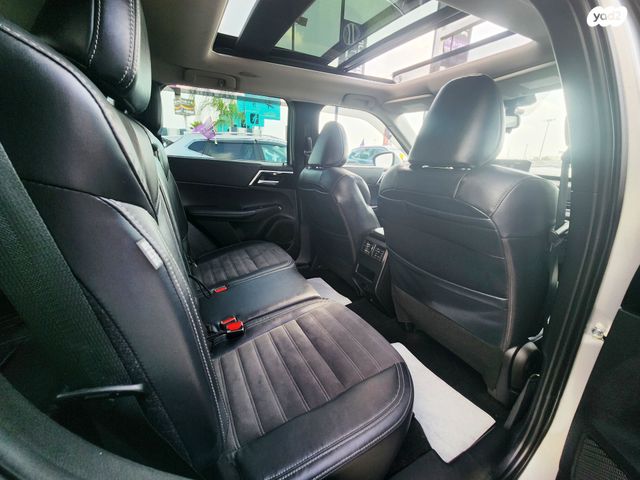 מיצובישי אאוטלנדר