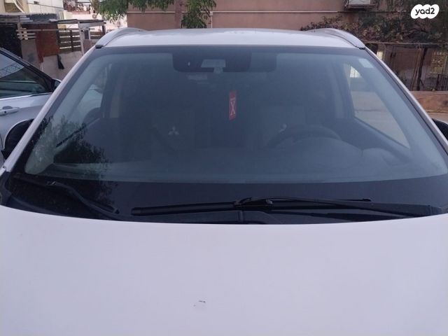 מיצובישי אאוטלנדר