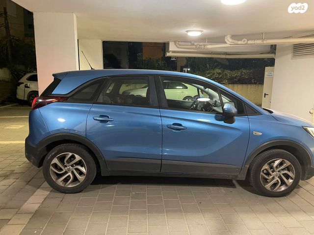 אופל קרוסלנד X