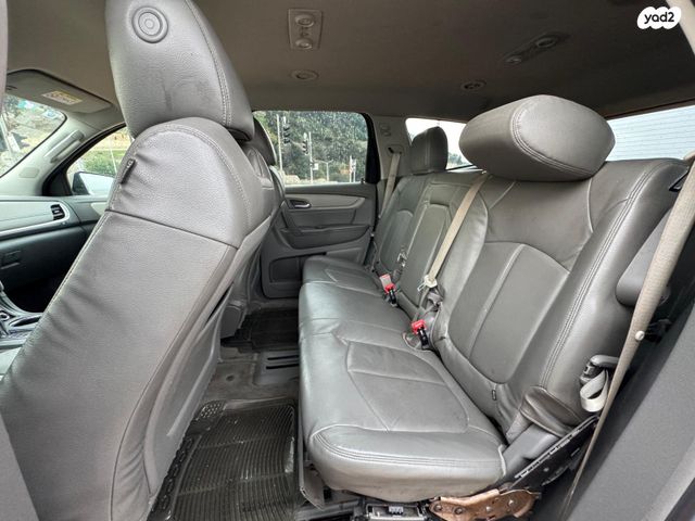 שברולט טראוורס