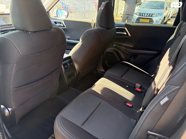 מיצובישי אאוטלנדר