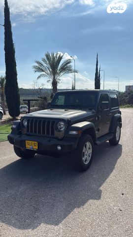 מודעת רכב ג'יפ רנגלר