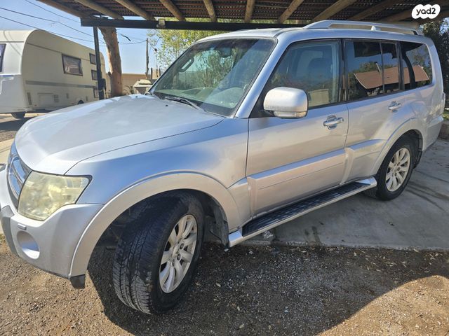 מיצובישי פג'רו