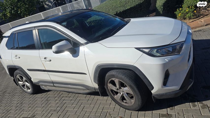 טויוטה RAV4