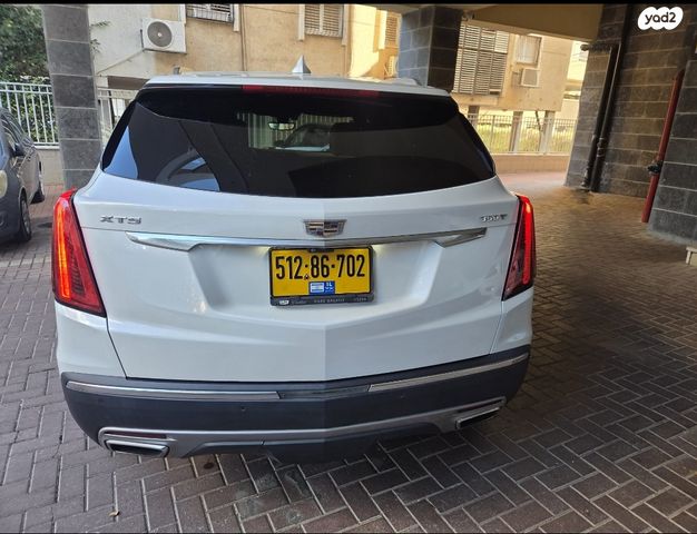 קאדילק XT5