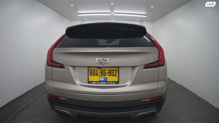 קאדילק XT4