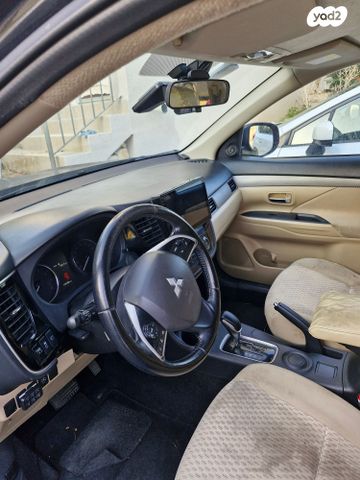 מיצובישי אאוטלנדר