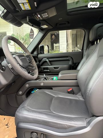 לנד רובר דיפנדר