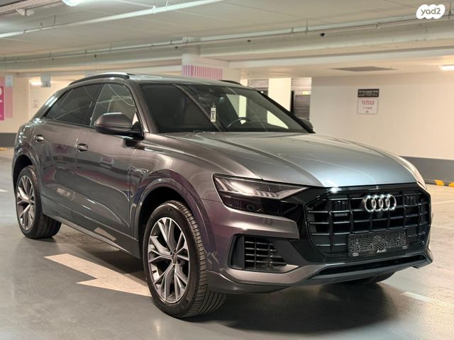 אאודי Q8
