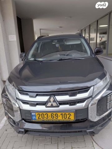 מודעת רכב מיצובישי ASX