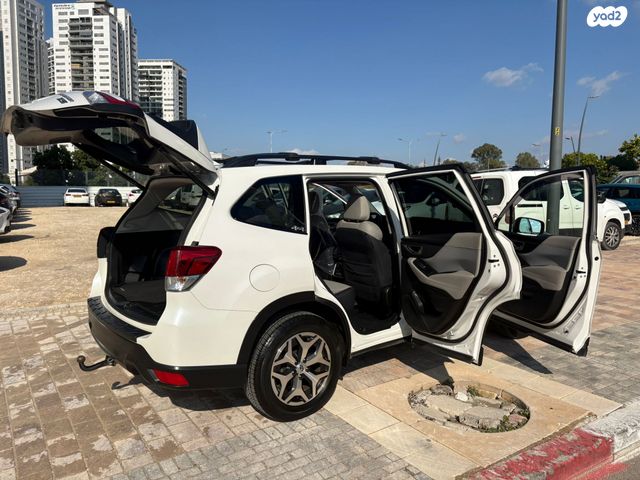 סובארו פורסטר