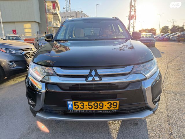 מיצובישי אאוטלנדר