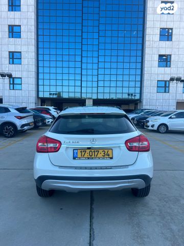 מרצדס-בנץ GLA