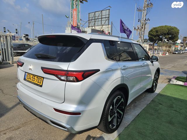 מיצובישי אאוטלנדר