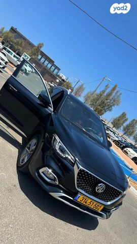 מודעת רכב אם ג'י EHS PHEV