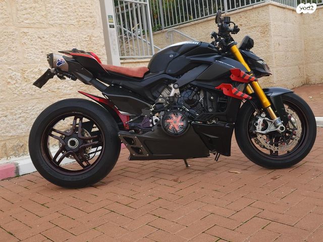 מודעת רכב דוקאטי סטריטפייטר V4