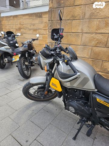 רויאל אנפילד סקארם 411