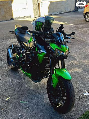 מודעת רכב קאוואסאקי Z900