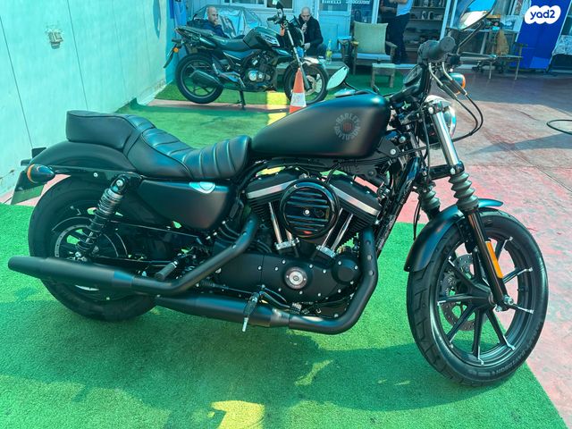 מודעת רכב הרלי דיווידסון איירון 883