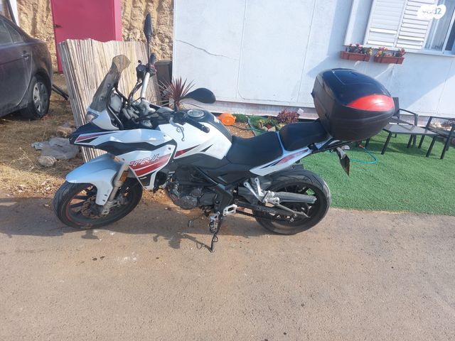 מודעת רכב בנלי TRK251