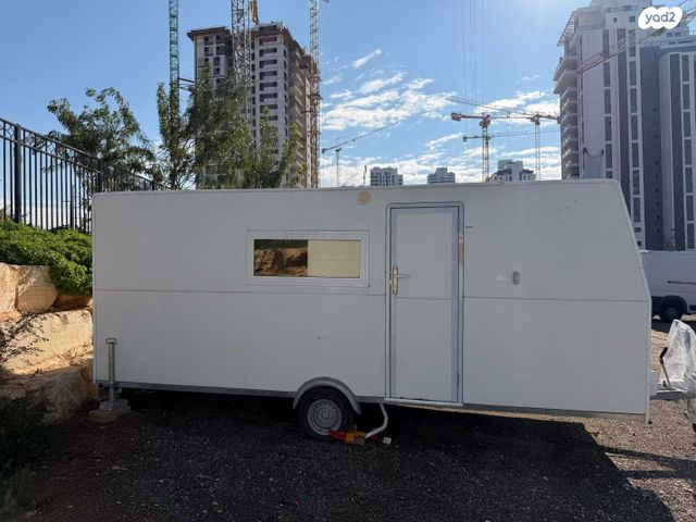 מודעת רכב נגרר (קראוון נגרר)