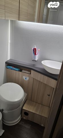 ממונע אוטוקראוון