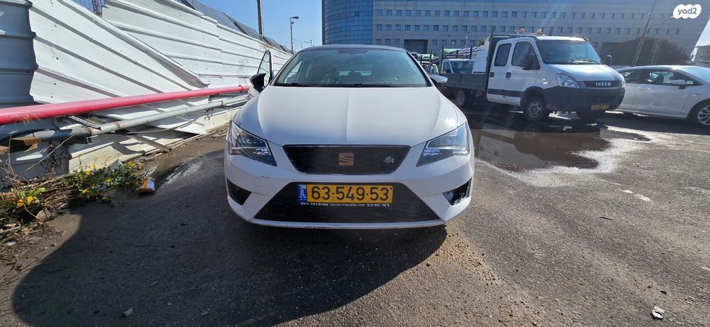 מודעת רכב סיאט לאון