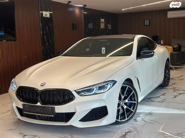 מודעת רכב ב מ וו סדרה 8