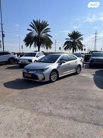 טויוטה קורולה