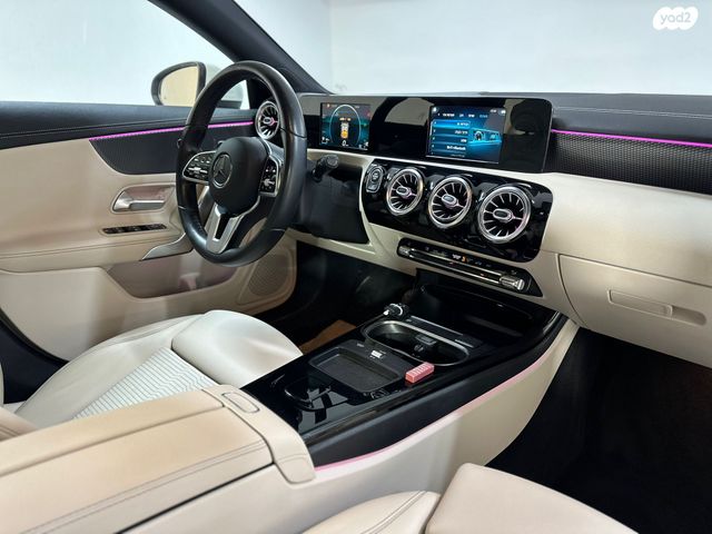 מרצדס-בנץ CLA