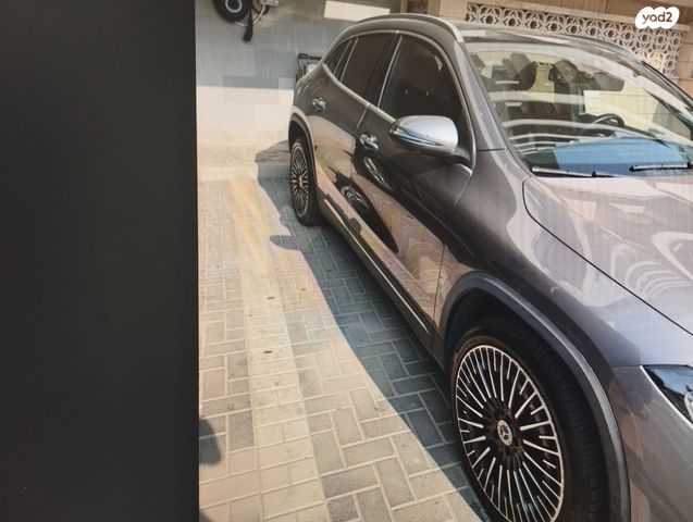 מרצדס-בנץ EQA