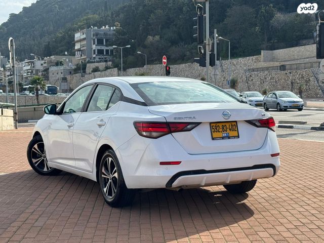 ניסאן סנטרה