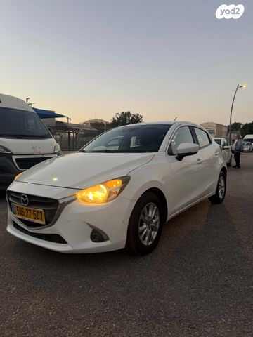 מודעת רכב מאזדה 2