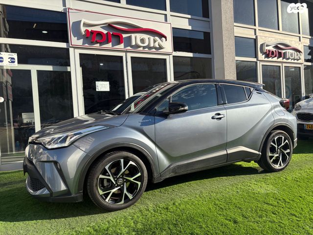 מודעת רכב טויוטה C-HR