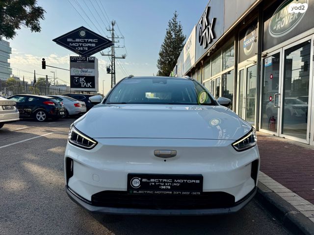 מודעת רכב ג׳ילי Geometry C 1