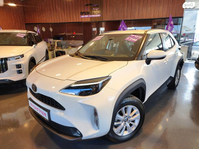 מודעת רכב טויוטה יאריס קרוס