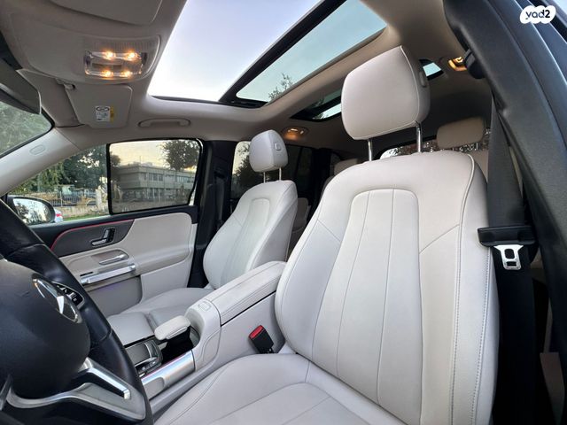 מרצדס-בנץ EQB