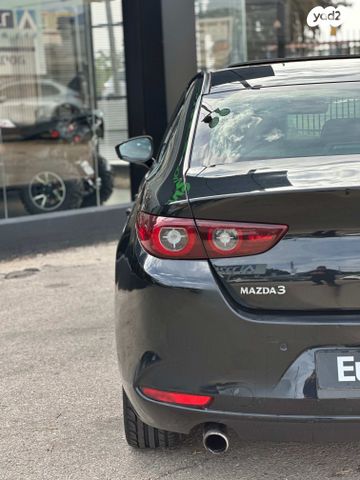 מאזדה 3