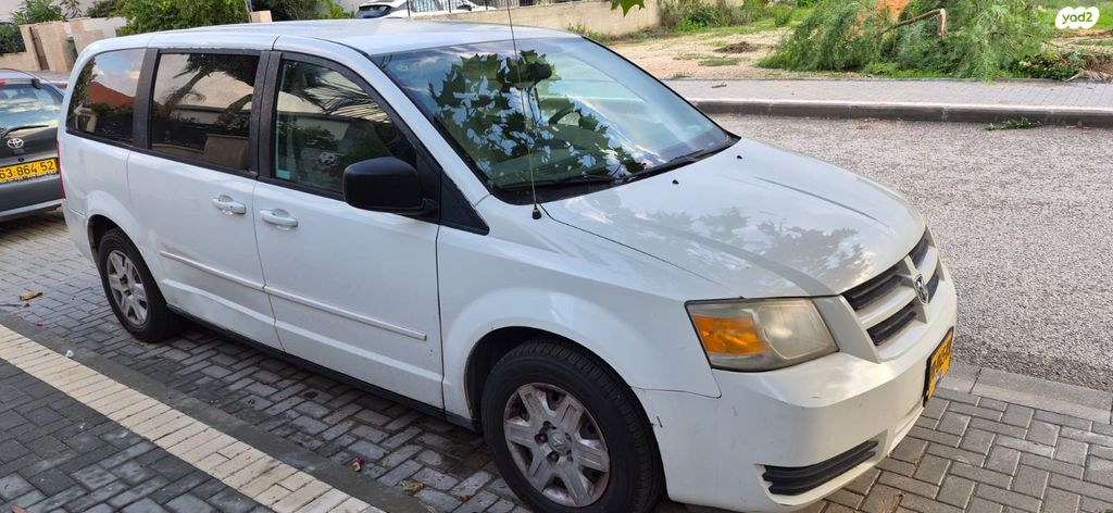 מודעת רכב דודג' קראוון