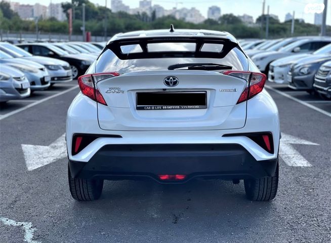 טויוטה C-HR