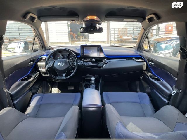 טויוטה C-HR