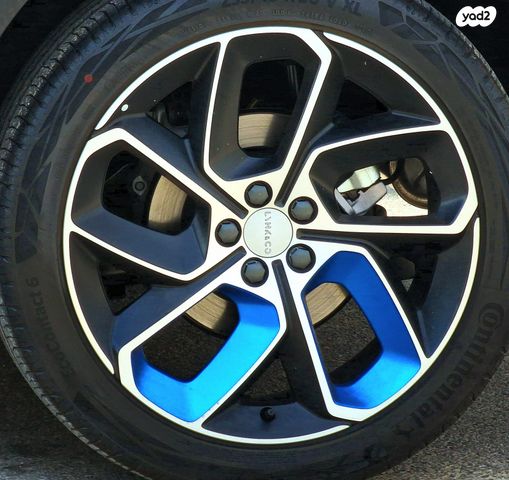 לינק אנד קו 01