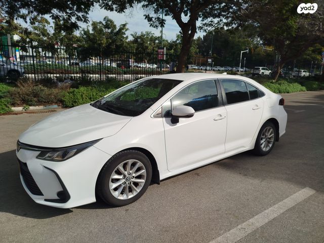 טויוטה קורולה