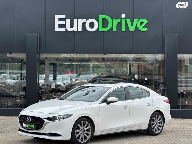 מודעת רכב מאזדה 3