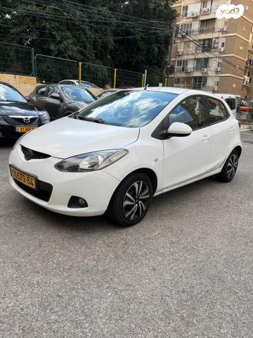מודעת רכב מאזדה 2